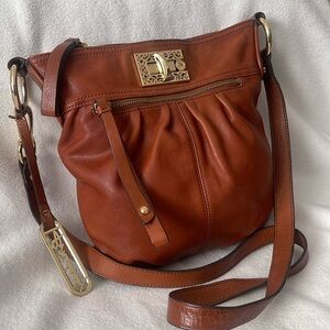 Vantage B Makowsky Genuine Leather Cross body bag Size Medium